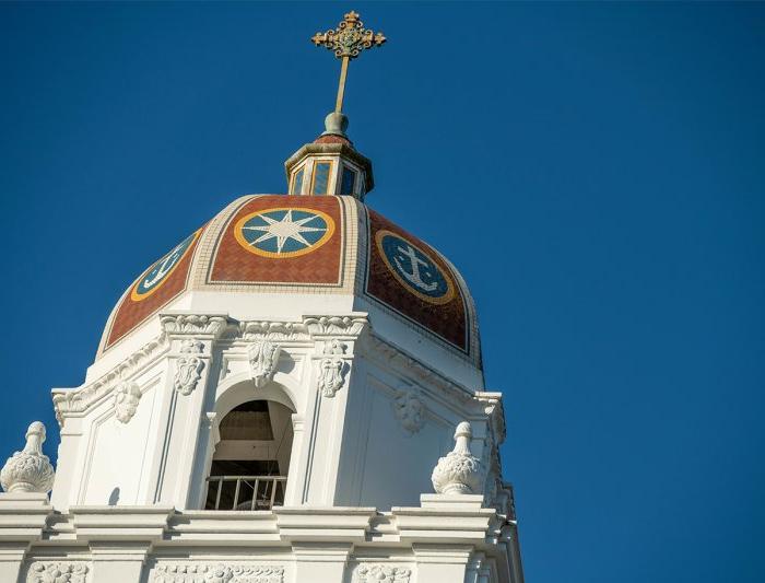 Campus steeple on a sunny day